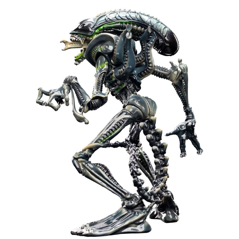 Mini Epics Aliens Xenomorph Warrior Statue GameStop Exclusive 7-in Vinyl Figure