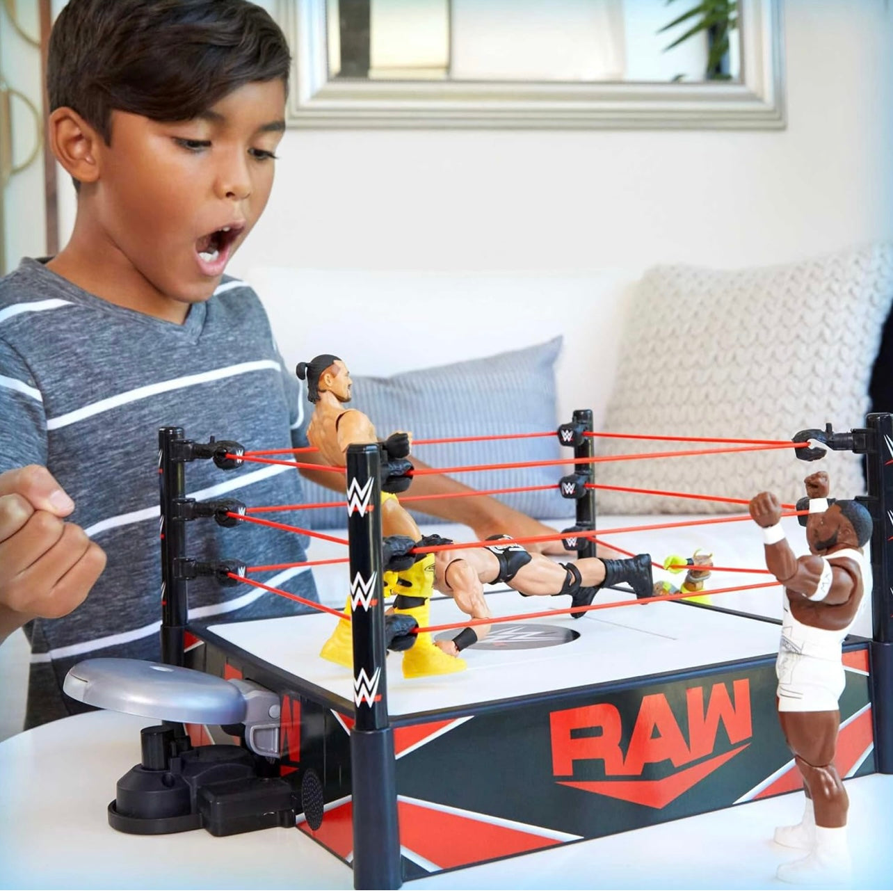 WWE Wrekkin' Kickout Ring Championship Playset with Accessories & 2 Play Modes,