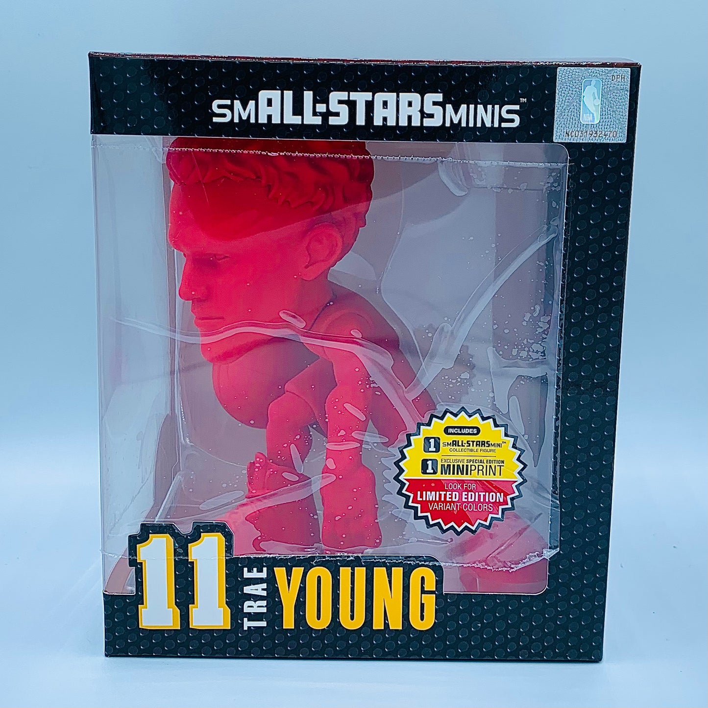 NBA smALL-STARS Minis - Trae Young #11  Hawks 6" Red Statue “Chase”